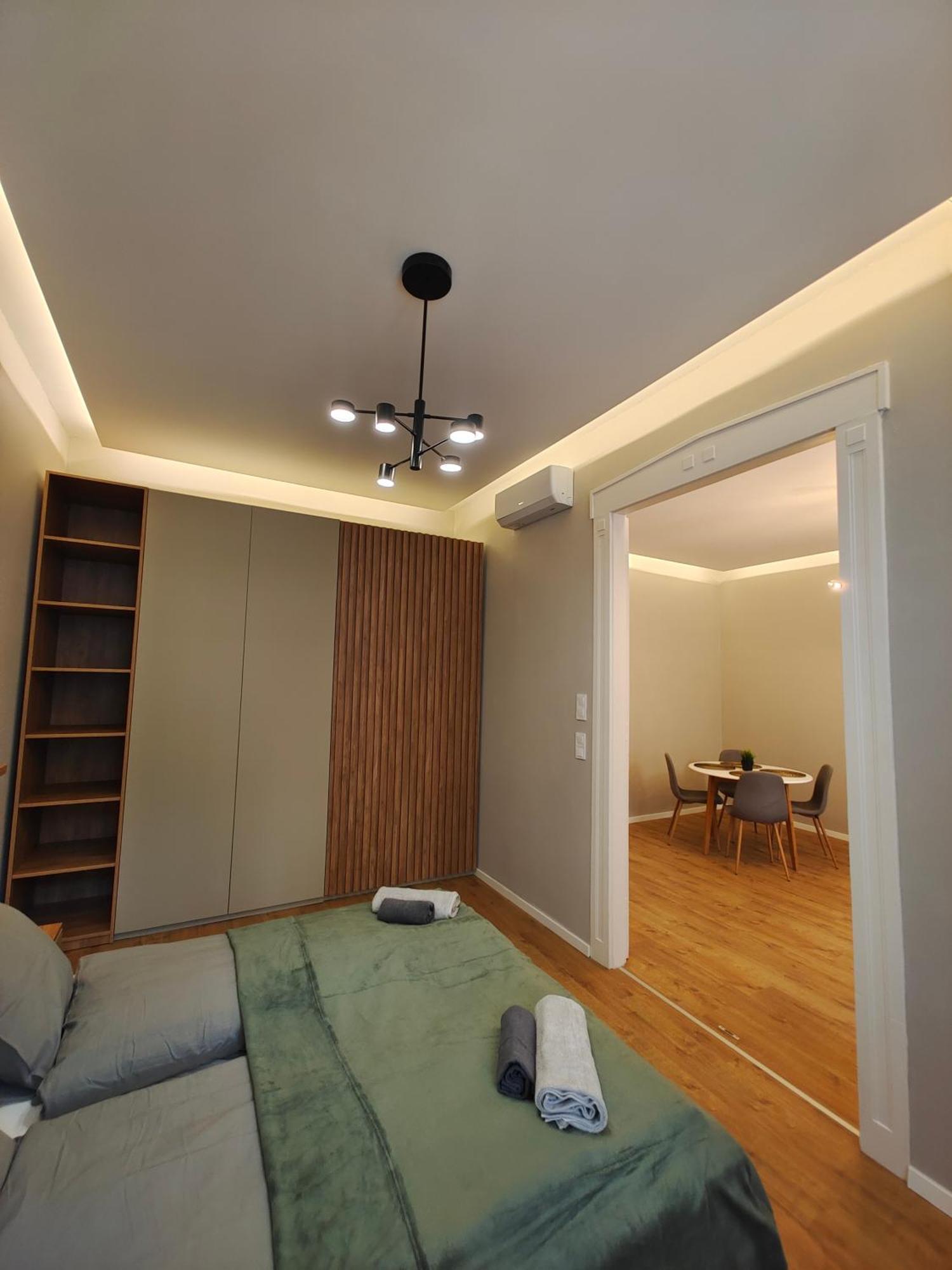 City Center 2, Cozy And Modern 2Br In The City Center Будапеща Екстериор снимка