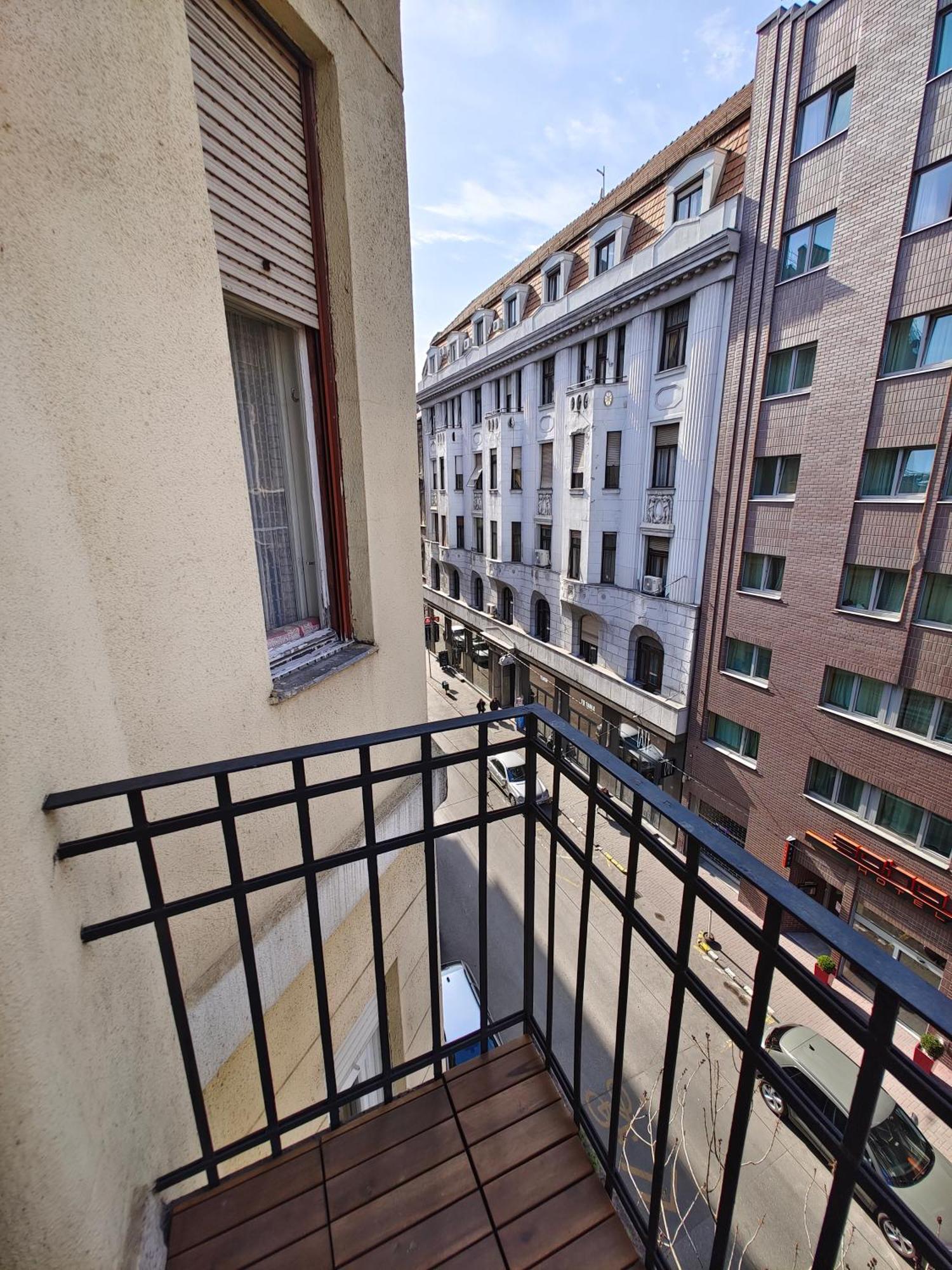 City Center 2, Cozy And Modern 2Br In The City Center Будапеща Екстериор снимка