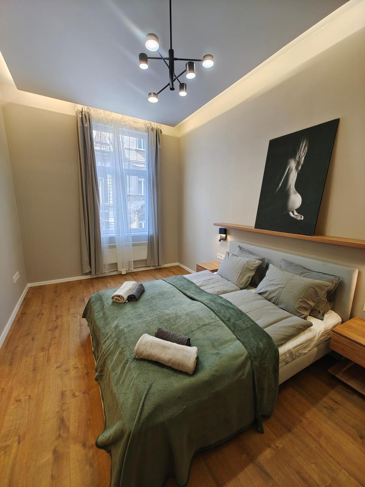 City Center 2, Cozy And Modern 2Br In The City Center Будапеща Екстериор снимка